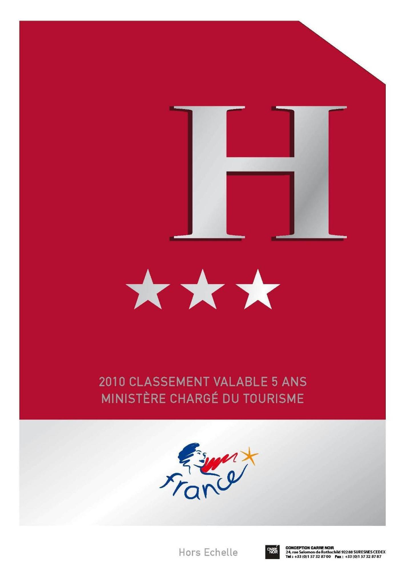 Logis Hotel Restaurant Les 2 Rives - A75, En Bordure De Riviere 班纳萨克 外观 照片