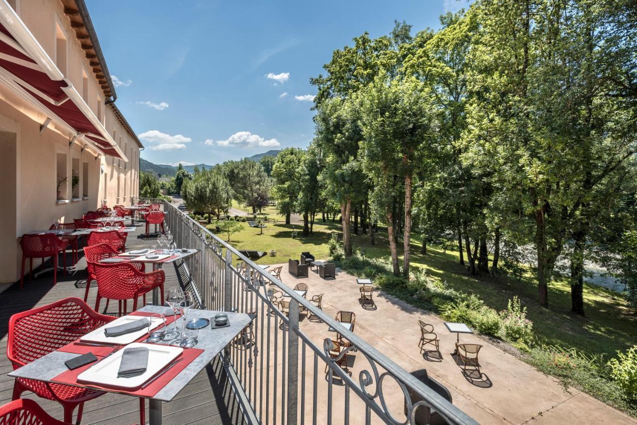Logis Hotel Restaurant Les 2 Rives - A75, En Bordure De Riviere 班纳萨克 外观 照片